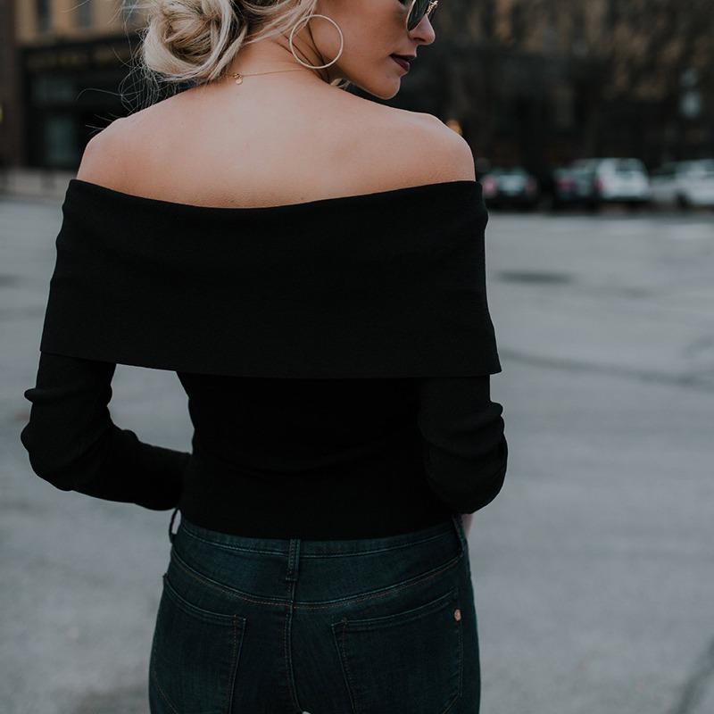 A Stylish V-Neck With An Off-The-Shoulder Knit Top