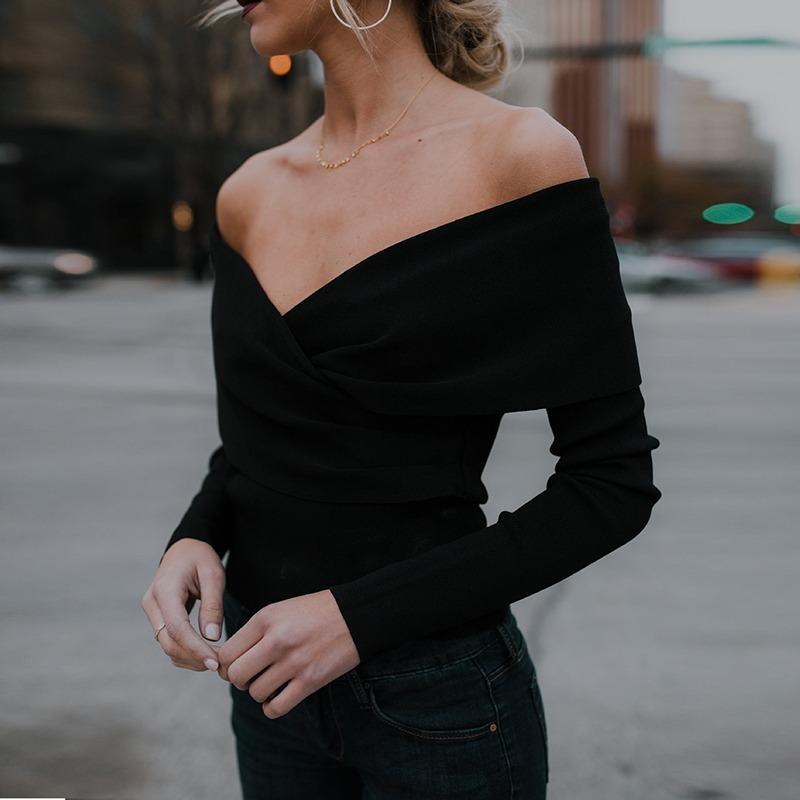 A Stylish V-Neck With An Off-The-Shoulder Knit Top